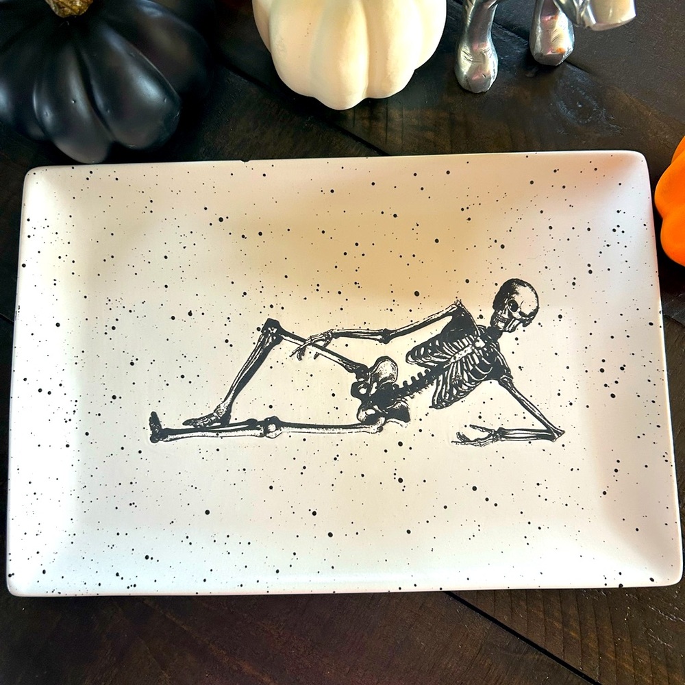 Skeleton/Halloween Serving Tray 🎃